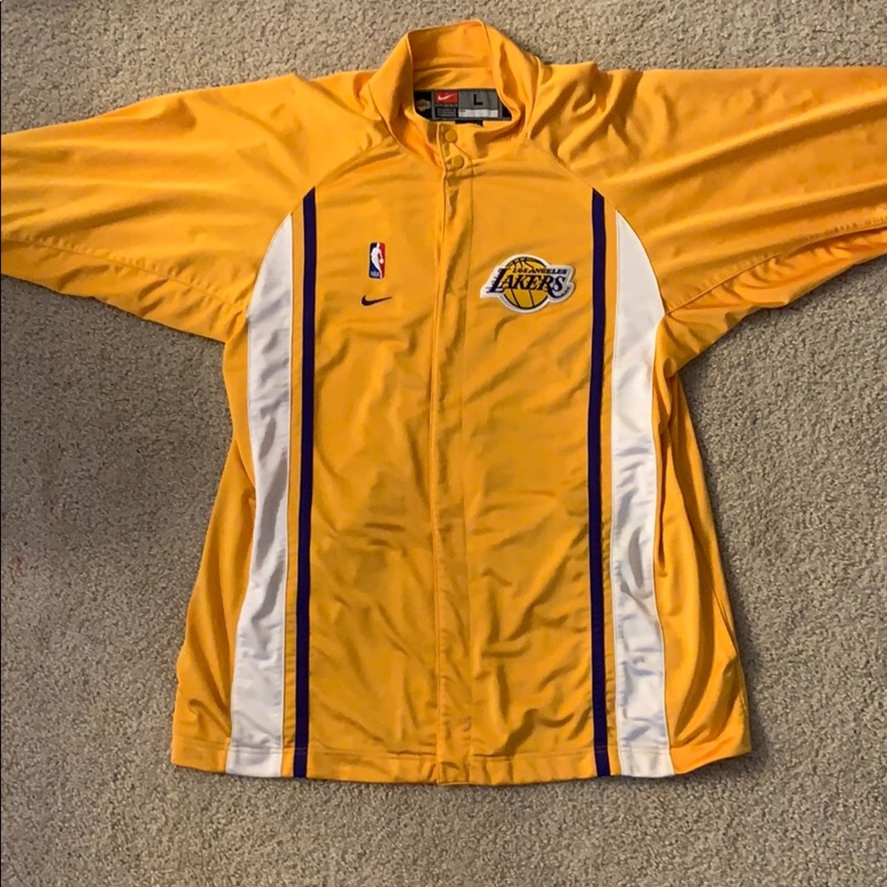 VINTAGE 💯 AUTHENTIC LA LAKERS JACKET (Kobe Era) - Picture 2 of 6